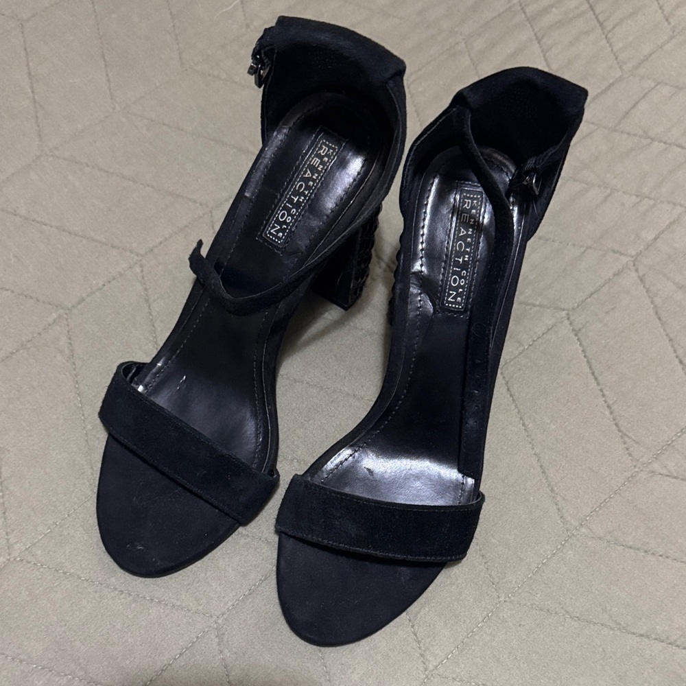 Kenneth Cole Reaction Black Suede Heels